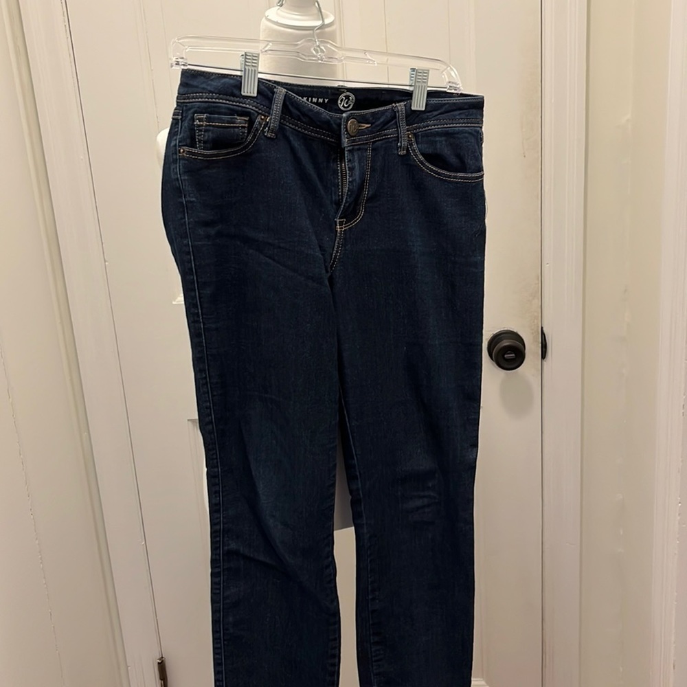 W62 Signature Fit Skinny Jeans